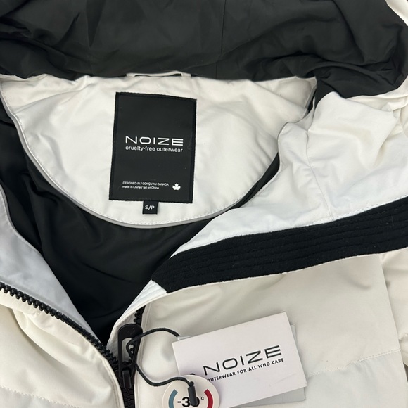 NOIZE Capri Belted Jacket - Picture 15 of 16